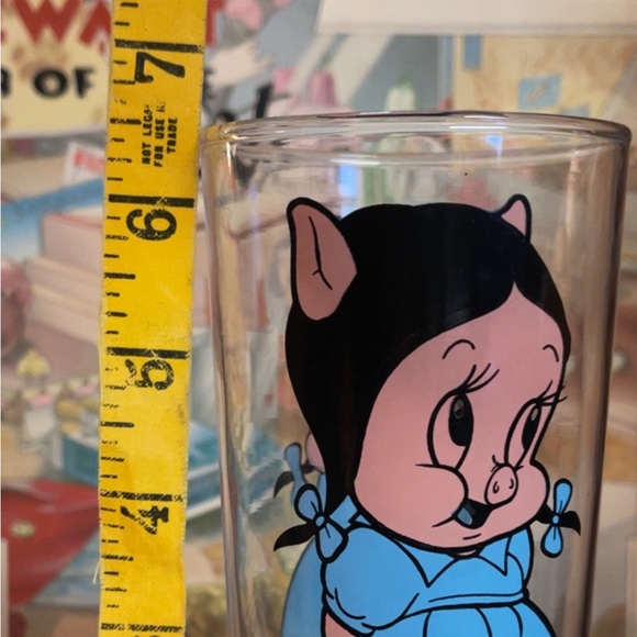 ‘73 - Petunia Pig - Warner Bros./Pepsi Glass - Picture 5 of 5